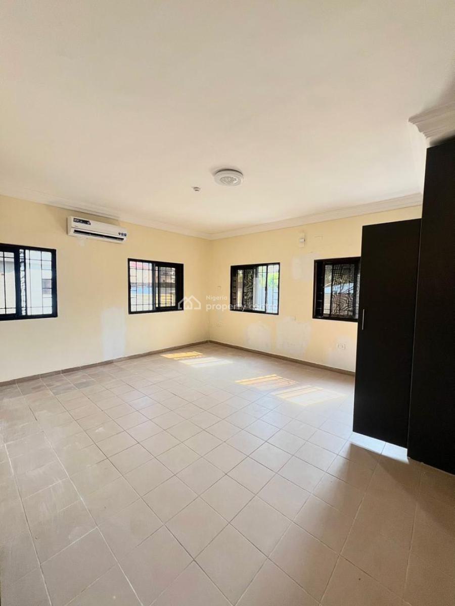 Very Spacious 3-bedroom Apartment with Self-contain Bq, Elevator, Gym, Lekki Phase 1, Lekki, Lagos, Flat / Apartment for Rent