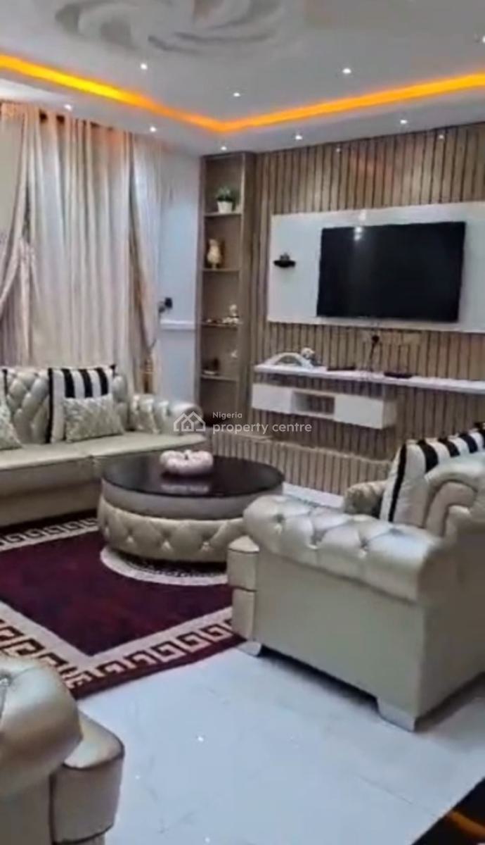 Fully Furnished  6bedroom Detached House + Swimmingpool,, Surulere, Surulere, Lagos, Detached Duplex for Sale