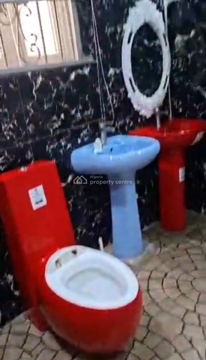 Fully Furnished  6bedroom Detached House + Swimmingpool,, Surulere, Surulere, Lagos, Detached Duplex for Sale