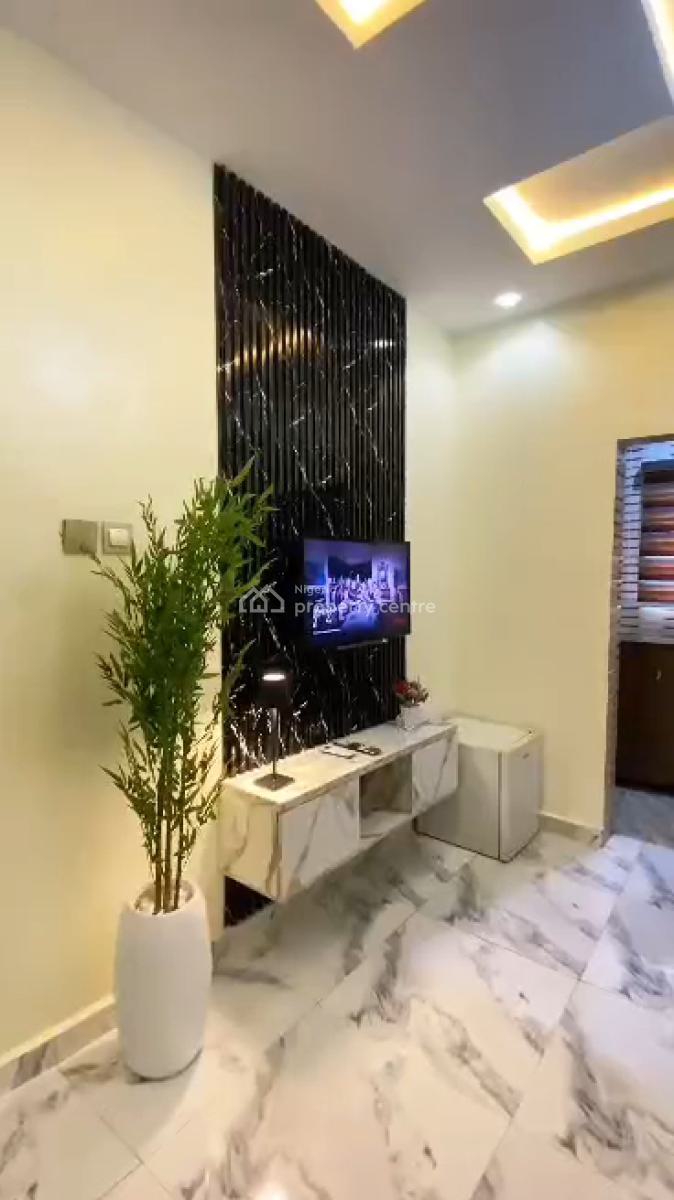 Newly Build Executive  Mini Flat for Long Lease, Adekunle, Yaba, Lagos, Flat / Apartment for Rent