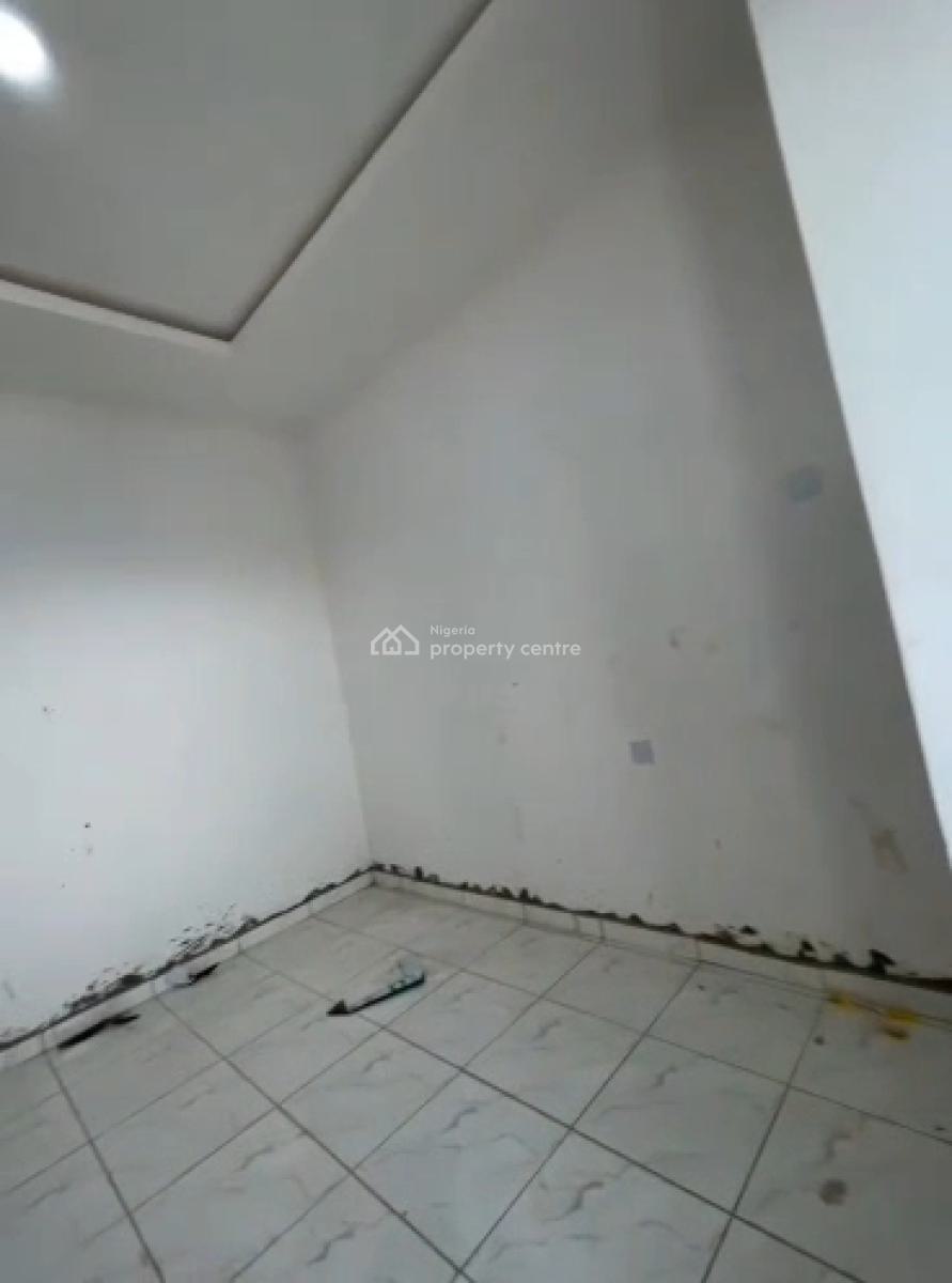 Newly Built 2 Bedroom Flat, Off Market Street, Shomolu, Lagos, Flat / Apartment for Rent