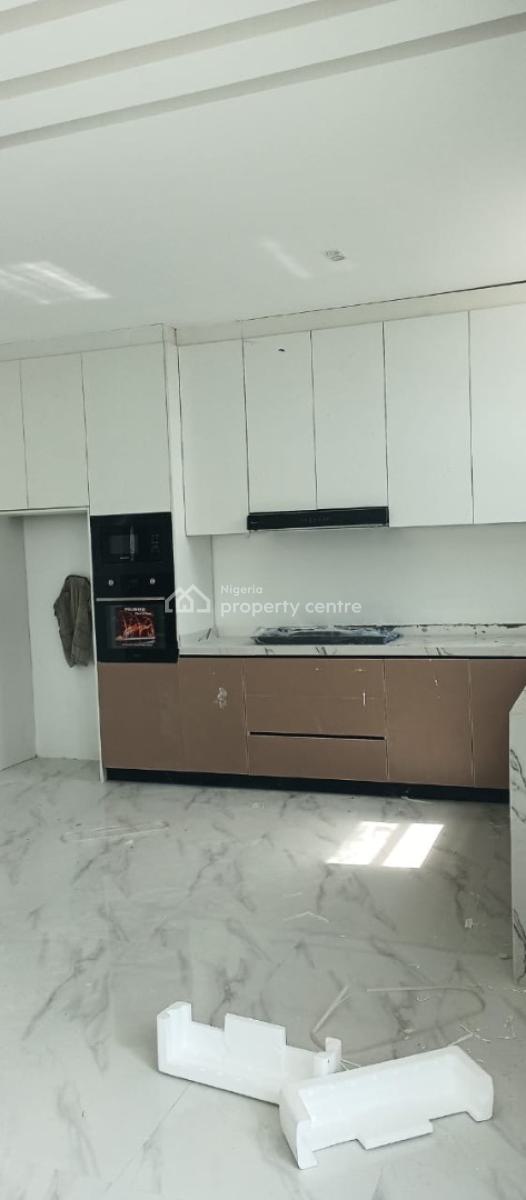 Fully Serviced with Top Notch Service and Fantastic Facilities, Rhs, Lekki Phase 1, Lekki, Lagos, Mini Flat (room and Parlour) for Sale