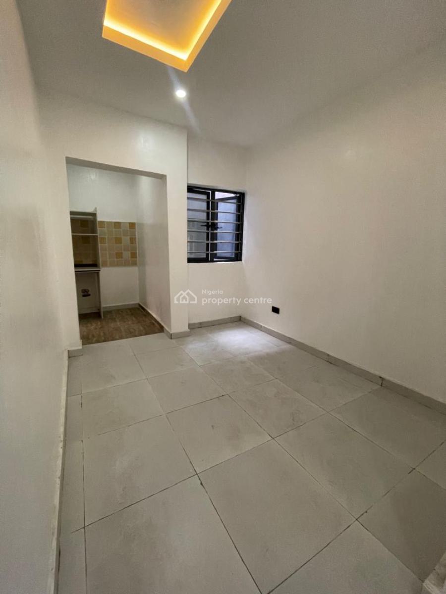 Beautifully Built 2 Bedroom Apartment in a Prime Location, Igbo Efon, Lekki, Lagos, Block of Flats for Sale