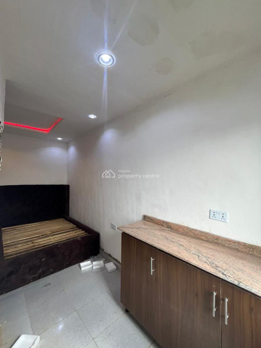 1 Bedroom Apartment, Surulere, Lagos, Self Contain (single Rooms) for Rent