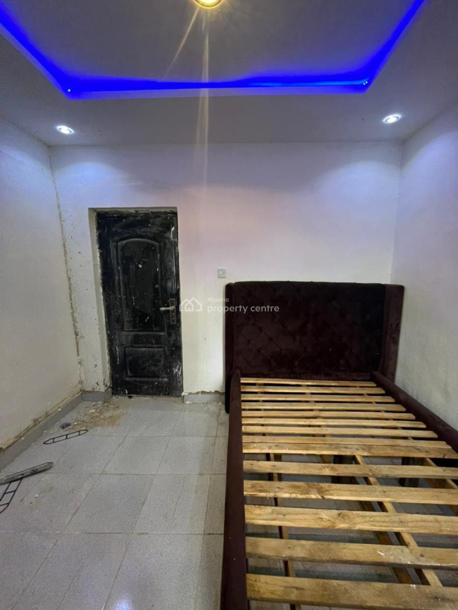 1 Bedroom Apartment, Surulere, Lagos, Self Contain (single Rooms) for Rent