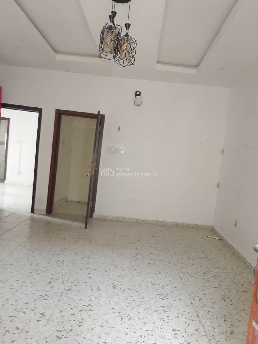 Two Bedroom Aparment, Ologolo, Lekki, Lagos, Flat / Apartment for Rent