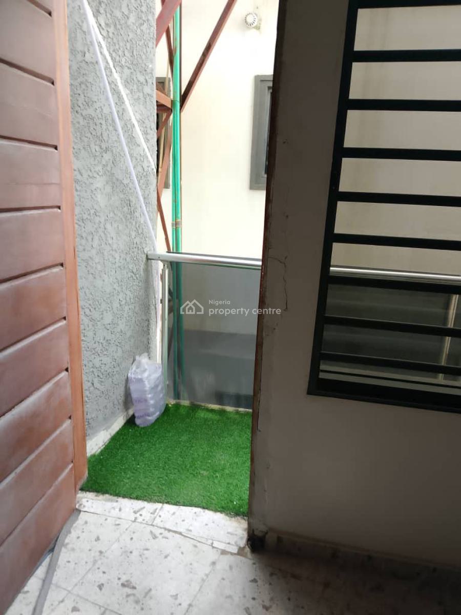 Two Bedroom Aparment, Ologolo, Lekki, Lagos, Flat / Apartment for Rent