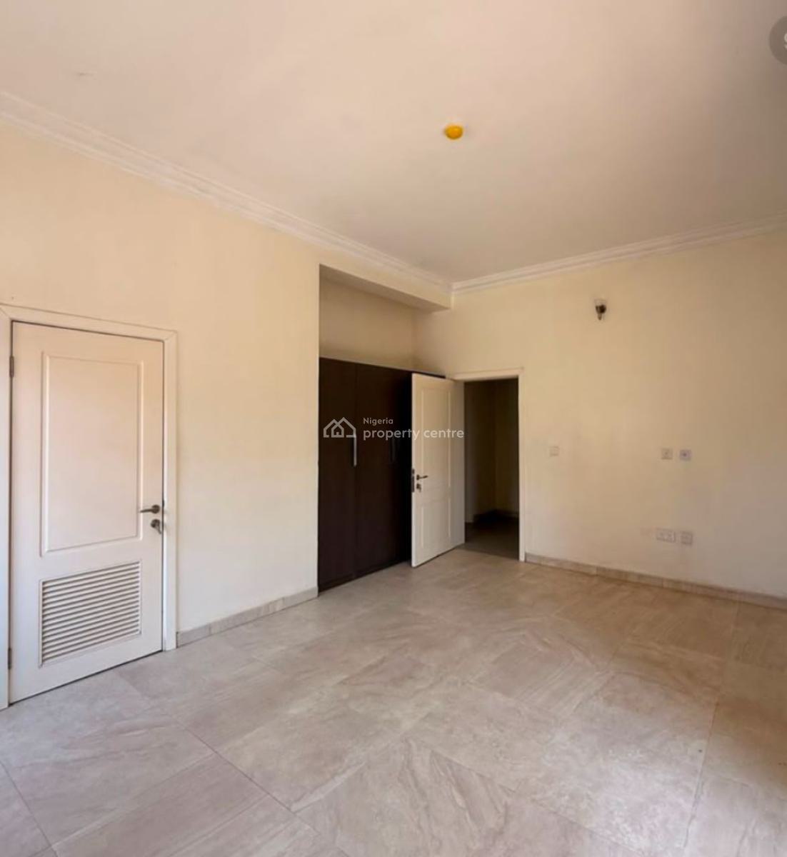 Standard 3 Bedroom Apartment with Bq, Maitama District, Abuja, Flat / Apartment for Sale