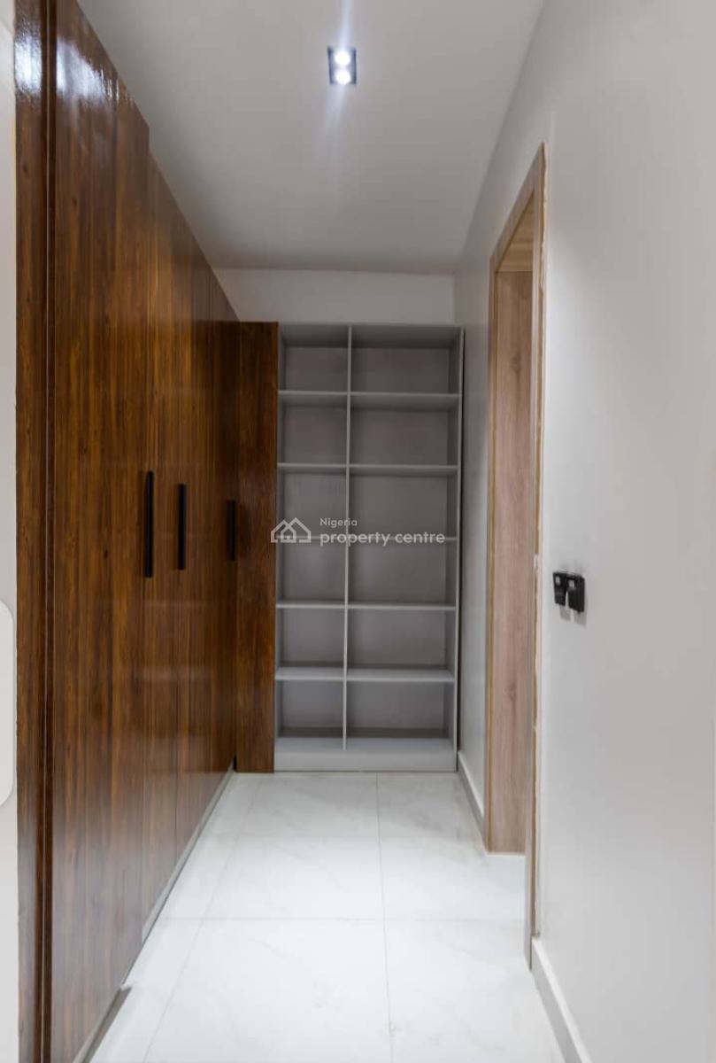 Luxury 3 Bedroom Penthouse, Off Freedom Way, Lekki Phase 1, Lekki, Lagos, House Short Let