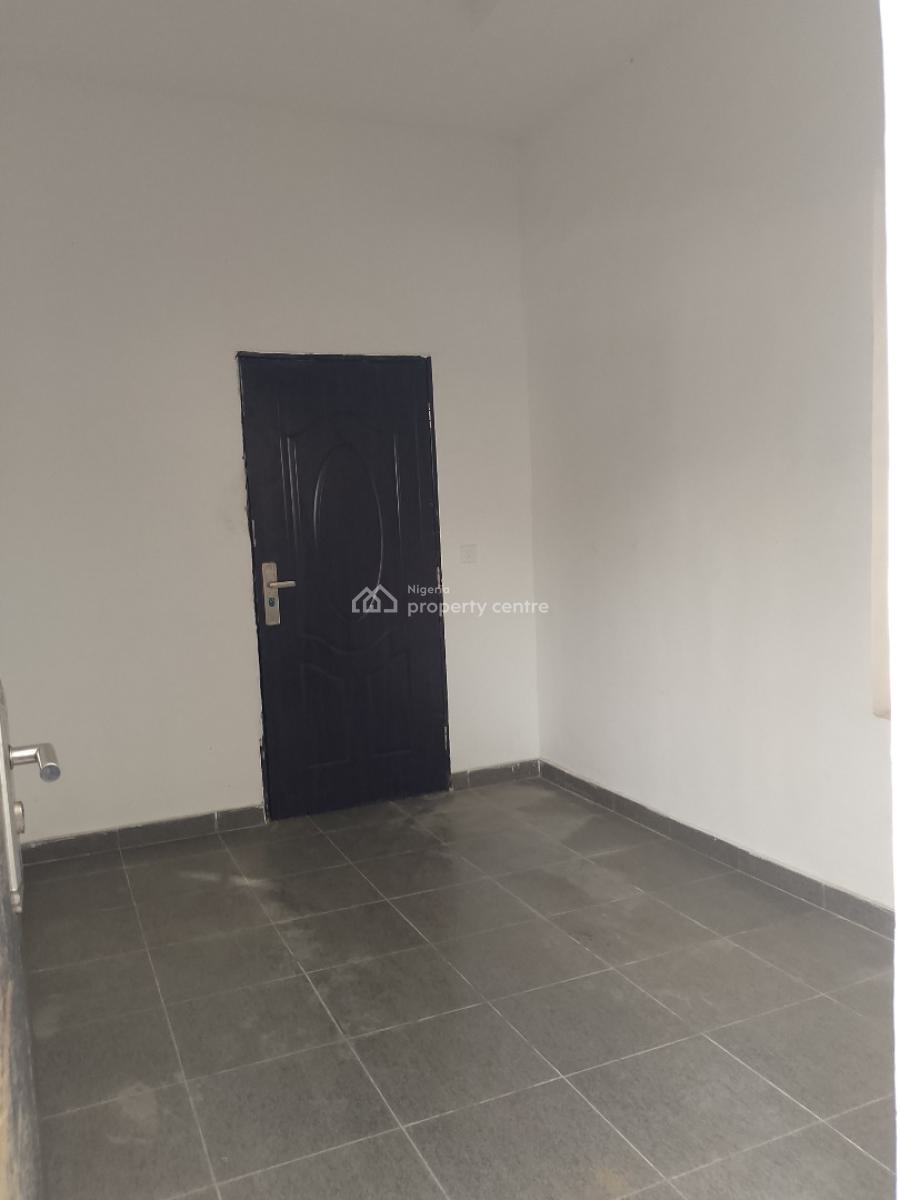 Very Spacious and Beautiful Bq, Ikota Gra, Lekki, Lagos, Detached Duplex for Rent