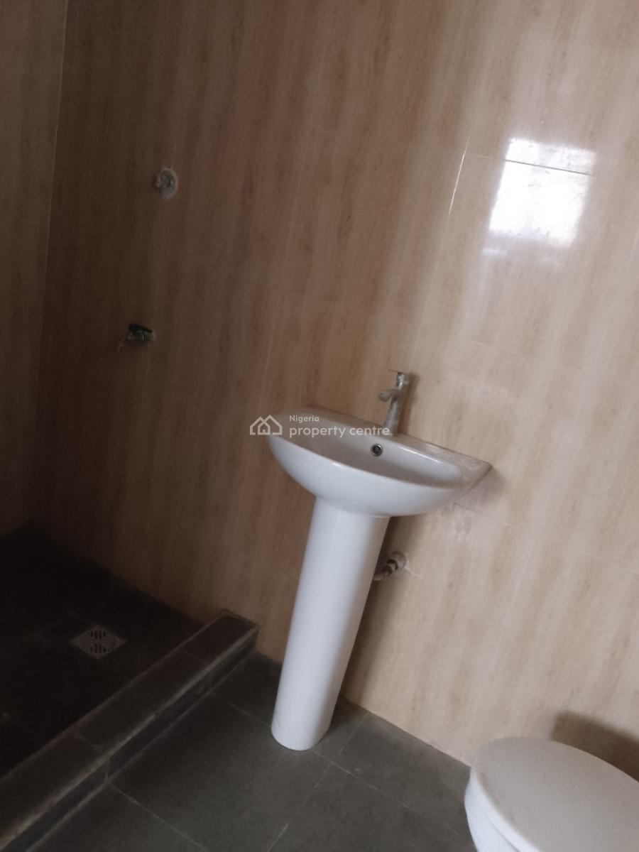 Very Spacious and Beautiful Bq, Ikota Gra, Lekki, Lagos, Detached Duplex for Rent