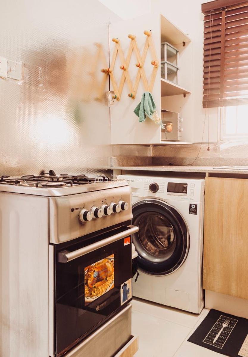 Luxury 2 Bedroom Apartment with Special Amenities, Agungi, Lekki, Lagos, Flat / Apartment Short Let