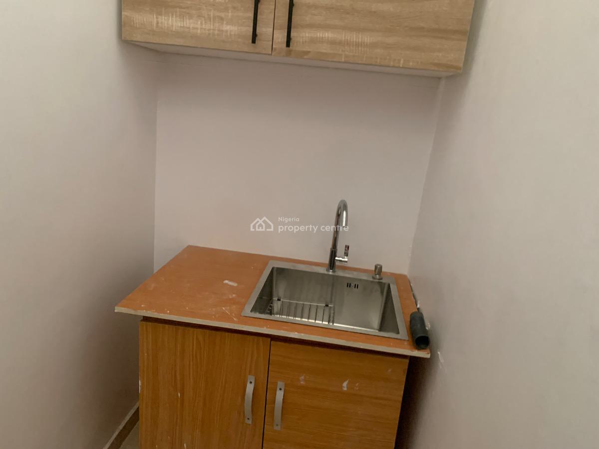 Self Contain (studio Apartment), Paradise 3 Estate Chevron Drive, Lekki, Lagos, Self Contain (single Rooms) for Rent