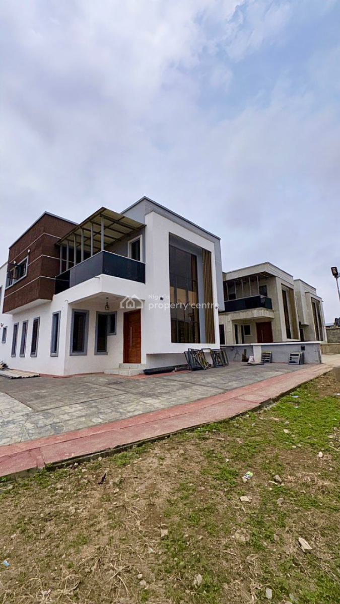 4-bedroom Semi-detached Duplex, Location: Chief Lateef Oyelade, Ringroad Gra,ibadan, Nigeria, Ibadan, Oyo, Semi-detached Duplex for Sale