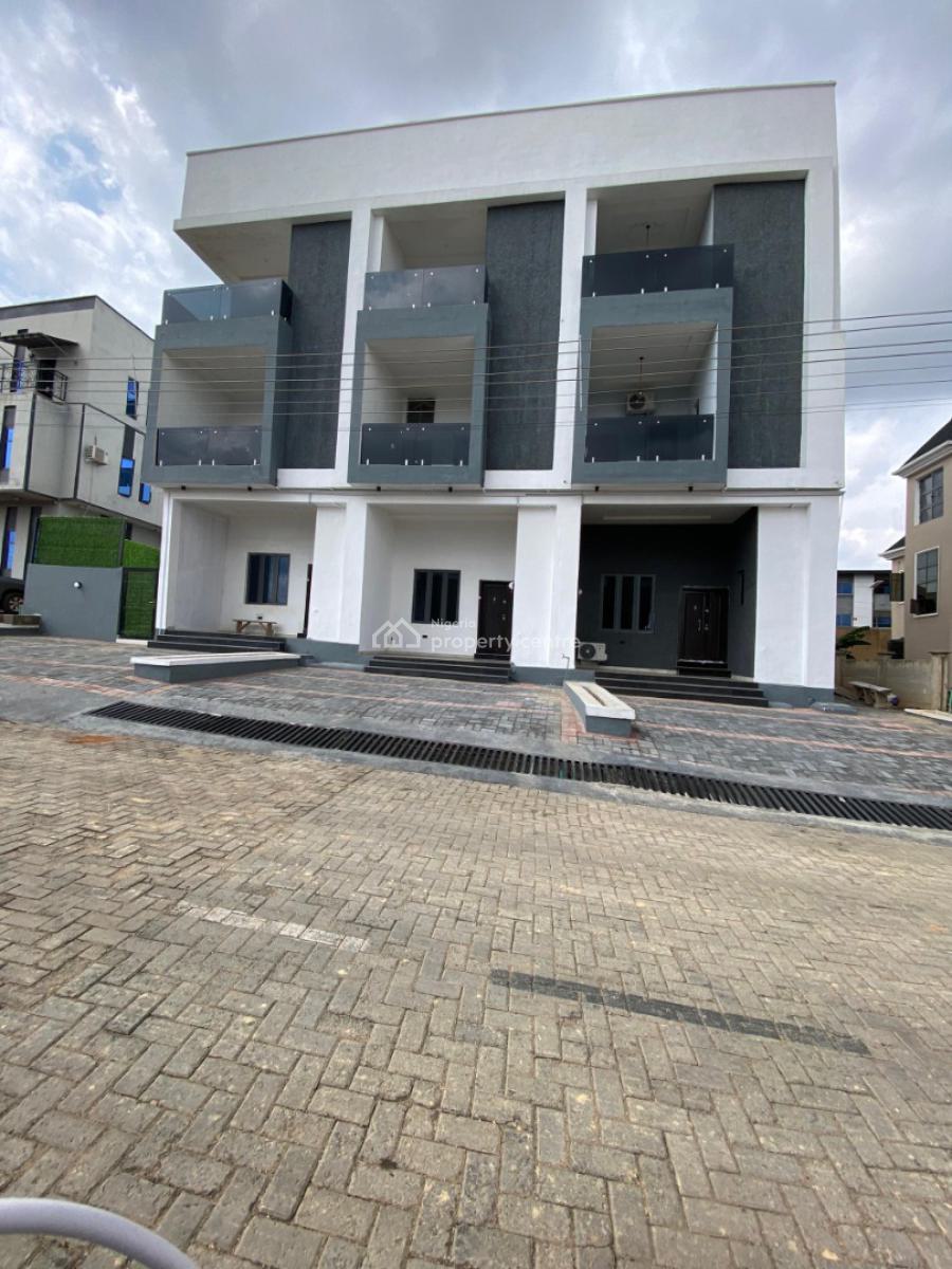 5-bedroom Duplex Built in Form of Terrace., Location:eng Lere Adigun Gra Ibadan, Ibadan, Oyo, Terraced Duplex for Sale