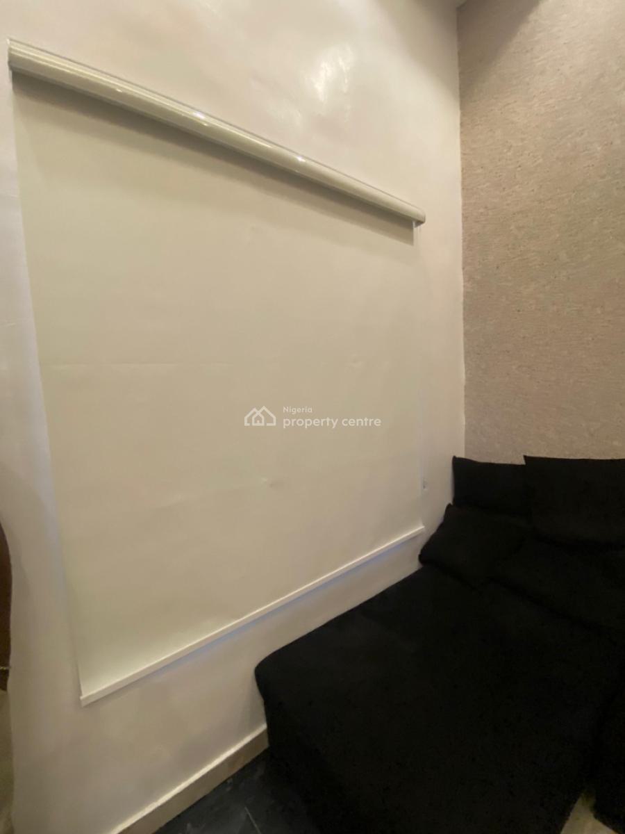 5-bedroom Duplex Built in Form of Terrace., Location:eng Lere Adigun Gra Ibadan, Ibadan, Oyo, Terraced Duplex for Sale