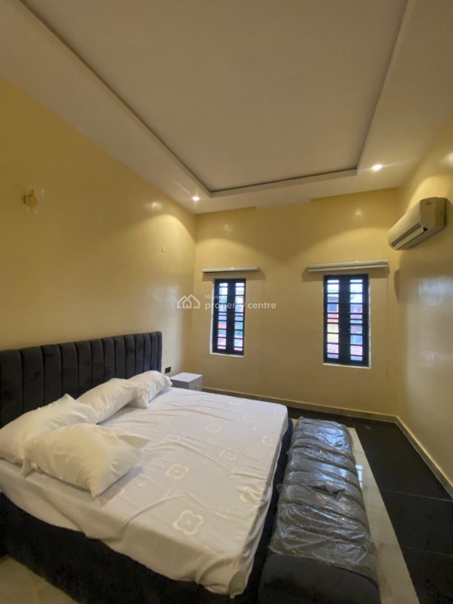 5-bedroom Duplex Built in Form of Terrace., Location:eng Lere Adigun Gra Ibadan, Ibadan, Oyo, Terraced Duplex for Sale