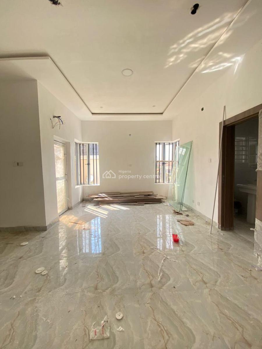 Newly Built 4-bedroom Terrace with Bq and Solar Power, Lekki Phase 1, Lekki, Lagos, Terraced Duplex for Rent