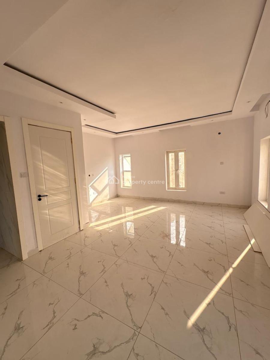 Fully Detached 4-bedroom Triplex with a Room Bq, Kolapo Ishola Gra, Akobo, Ibadan, Oyo, Detached Duplex for Sale