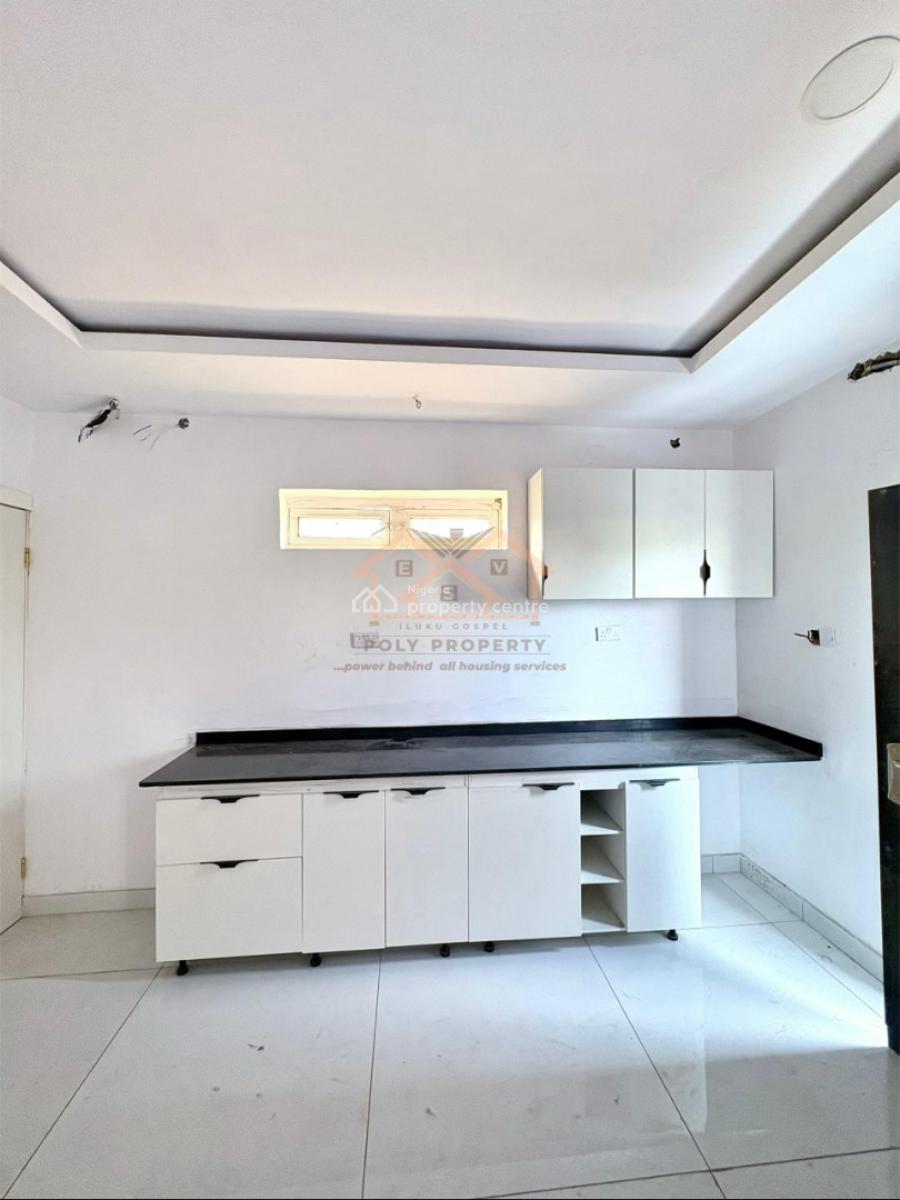 Fully Detached 4-bedroom Triplex with a Room Bq, Kolapo Ishola Gra, Akobo, Ibadan, Oyo, Detached Duplex for Sale