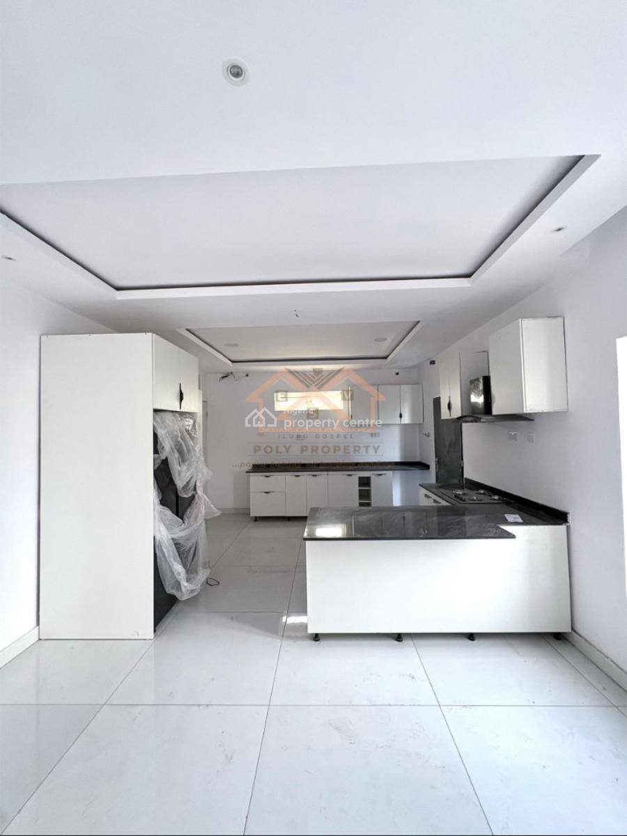 Fully Detached 4-bedroom Triplex with a Room Bq, Kolapo Ishola Gra, Akobo, Ibadan, Oyo, Detached Duplex for Sale