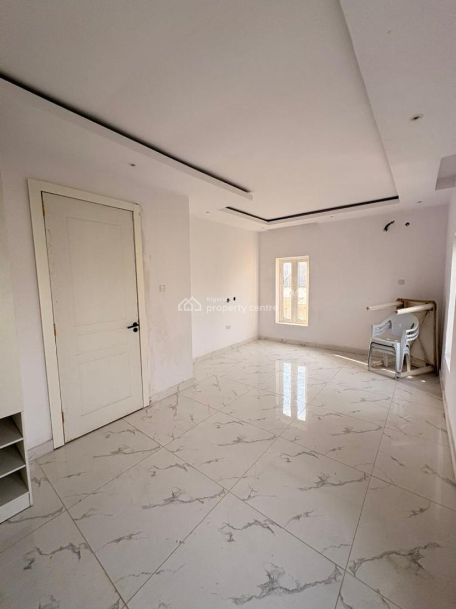 Fully Detached 4-bedroom Triplex with a Room Bq, Kolapo Ishola Gra, Akobo, Ibadan, Oyo, Detached Duplex for Sale