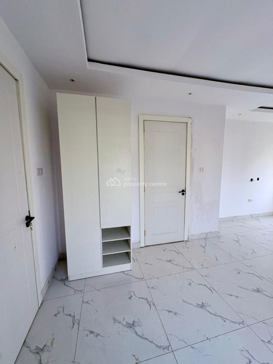 Fully Detached 4-bedroom Triplex with a Room Bq, Kolapo Ishola Gra, Akobo, Ibadan, Oyo, Detached Duplex for Sale