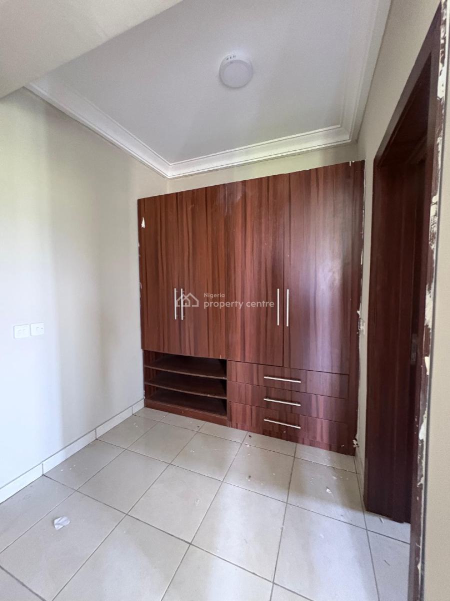 Massive and Spacious Semi Masters Bedroom Upstairs, Vgc, Lekki, Lagos, Self Contain (single Rooms) for Rent