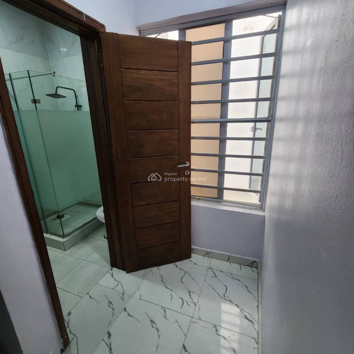 Single Room Upstairs in a Very Secured Estate Comes with a Very Spacious, Ikota, Lekki, Lagos, Self Contain (single Rooms) for Rent