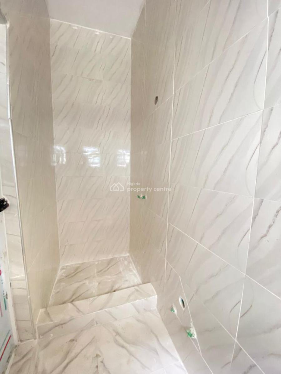 Well-finished 2 Bedrooms Apartment with Serviced Facilities, Ilasan, Lekki, Lagos, Flat / Apartment for Rent