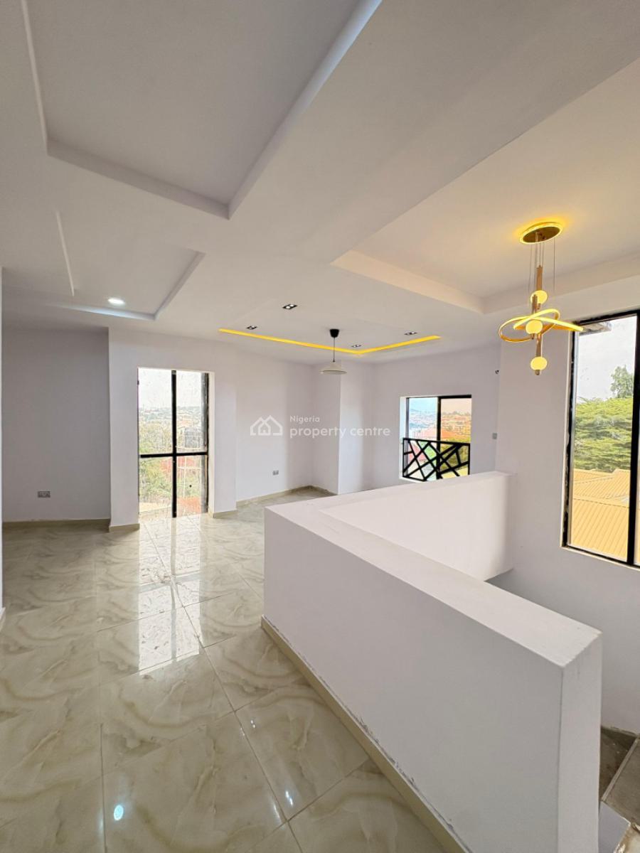 Fully Detached 4-bedroom Duplex with 1 Room Bq, Alalubosa Gra, Ibadan, Oyo, Detached Duplex for Sale