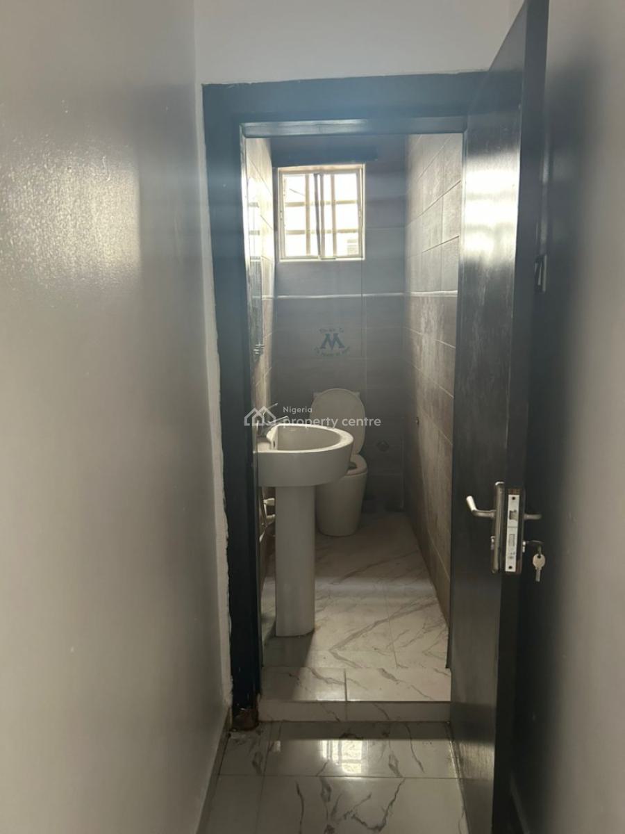 Newly Renovated 4bedroom Semi Detached Duplex with a Bq, Osapa London, Lekki, Lagos, Semi-detached Duplex for Rent
