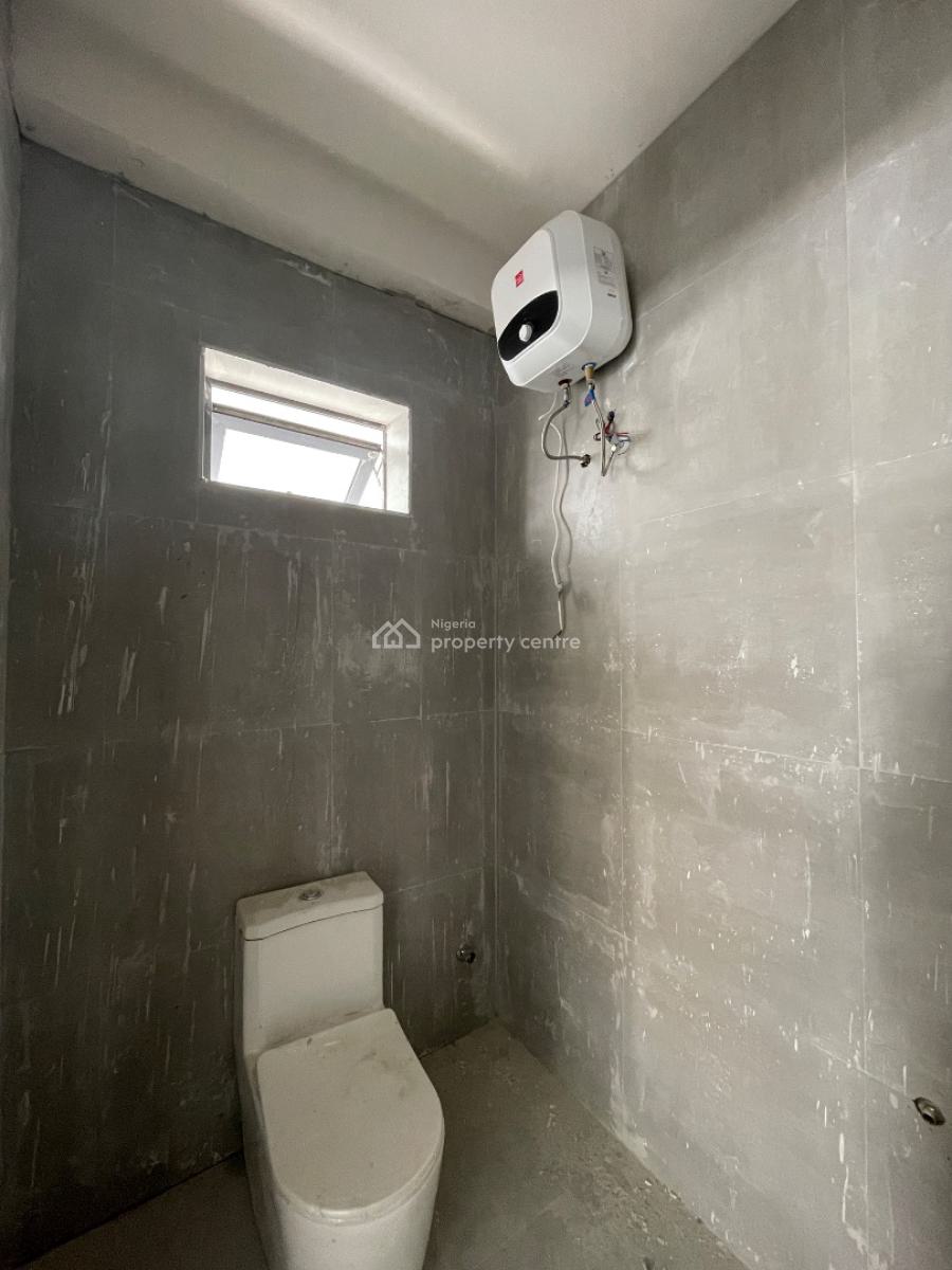Lovely 3 Bedroom Penthouse with Pool and Elevator, Lekki Phase 1, Lekki, Lagos, Flat / Apartment for Sale