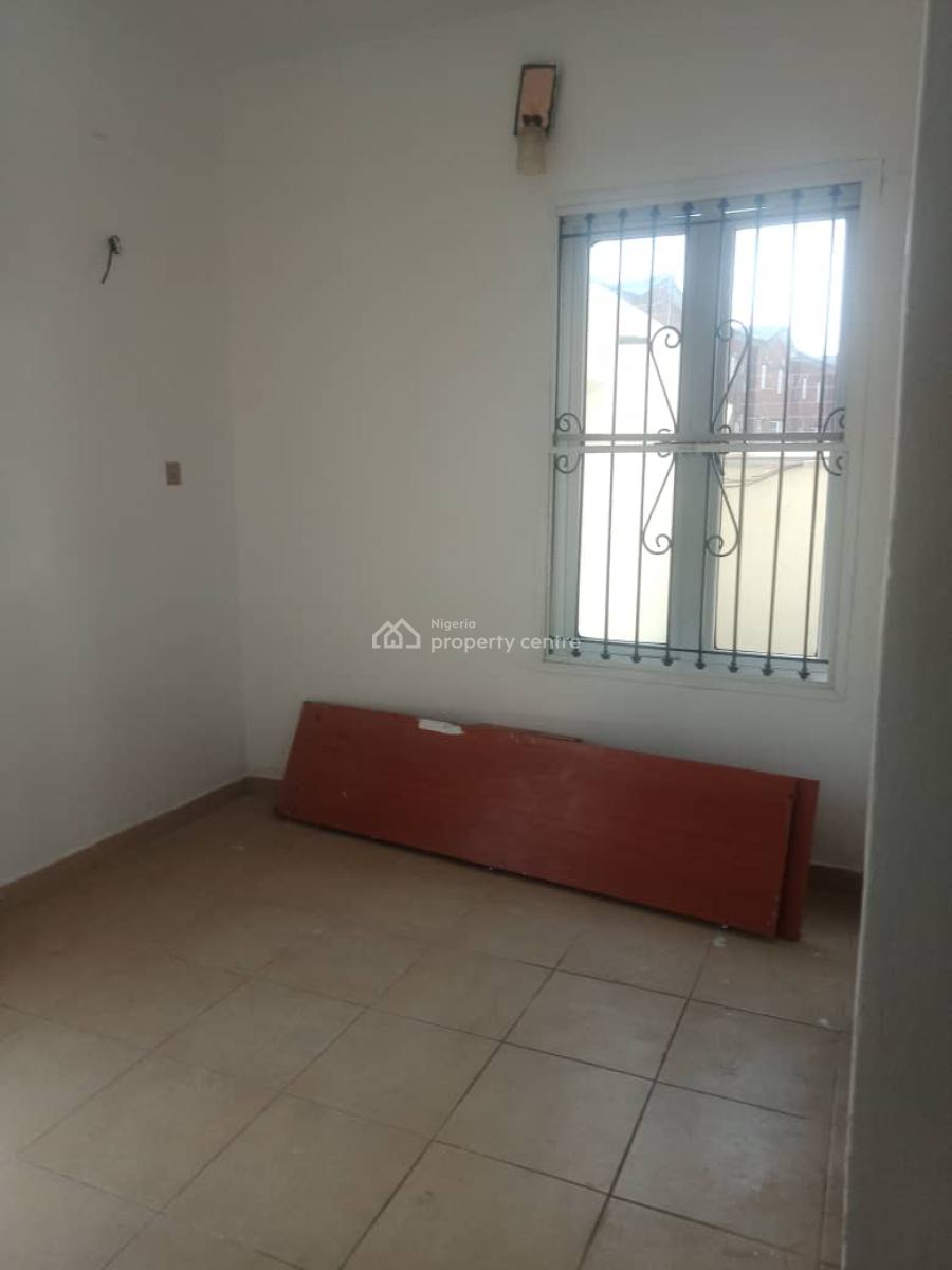 3 Bedroom Flat Upstairs, Salem, Lekki, Lagos, Flat / Apartment for Sale