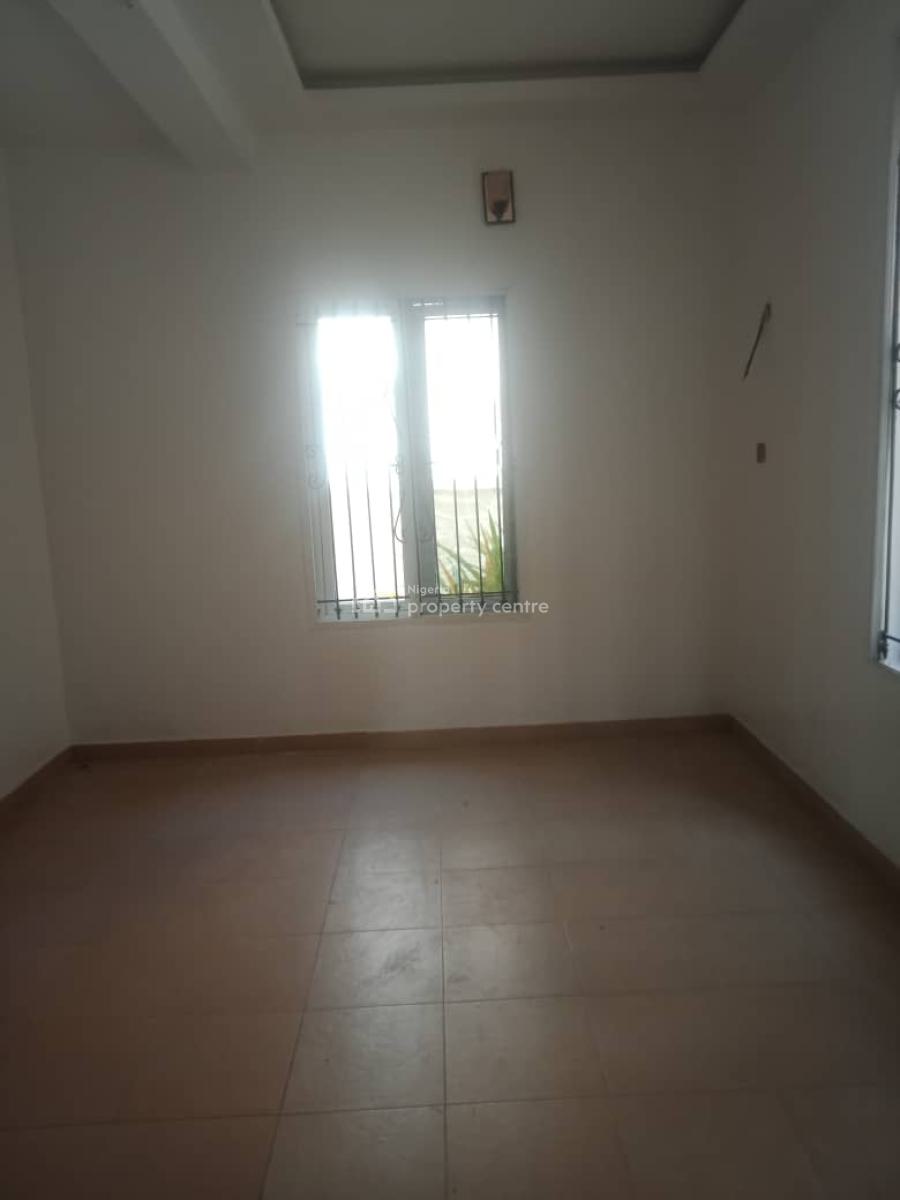 3 Bedroom Flat Upstairs, Salem, Lekki, Lagos, Flat / Apartment for Sale
