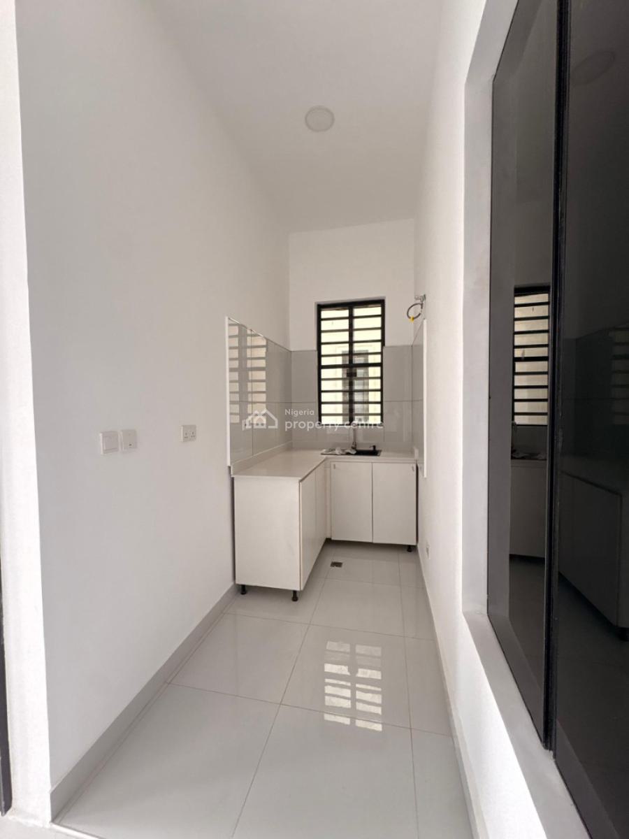 Fully Detached 5 Bedroom Triplexes with Pent Floor & Full-sized Pool, Agodi Gra, Ibadan, Oyo, Detached Duplex for Sale