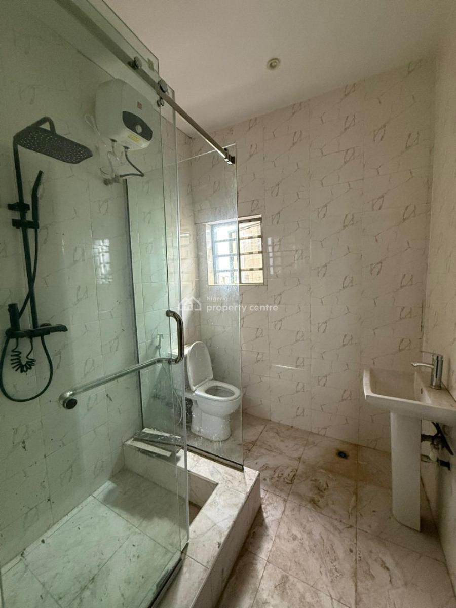 a Luxuriously Designed Fully Detached 4bedroom Duplex + 1 Room  Bq, Located at Carlton Gate Gra Akobo, Ibadan, Ibadan, Oyo, House for Sale