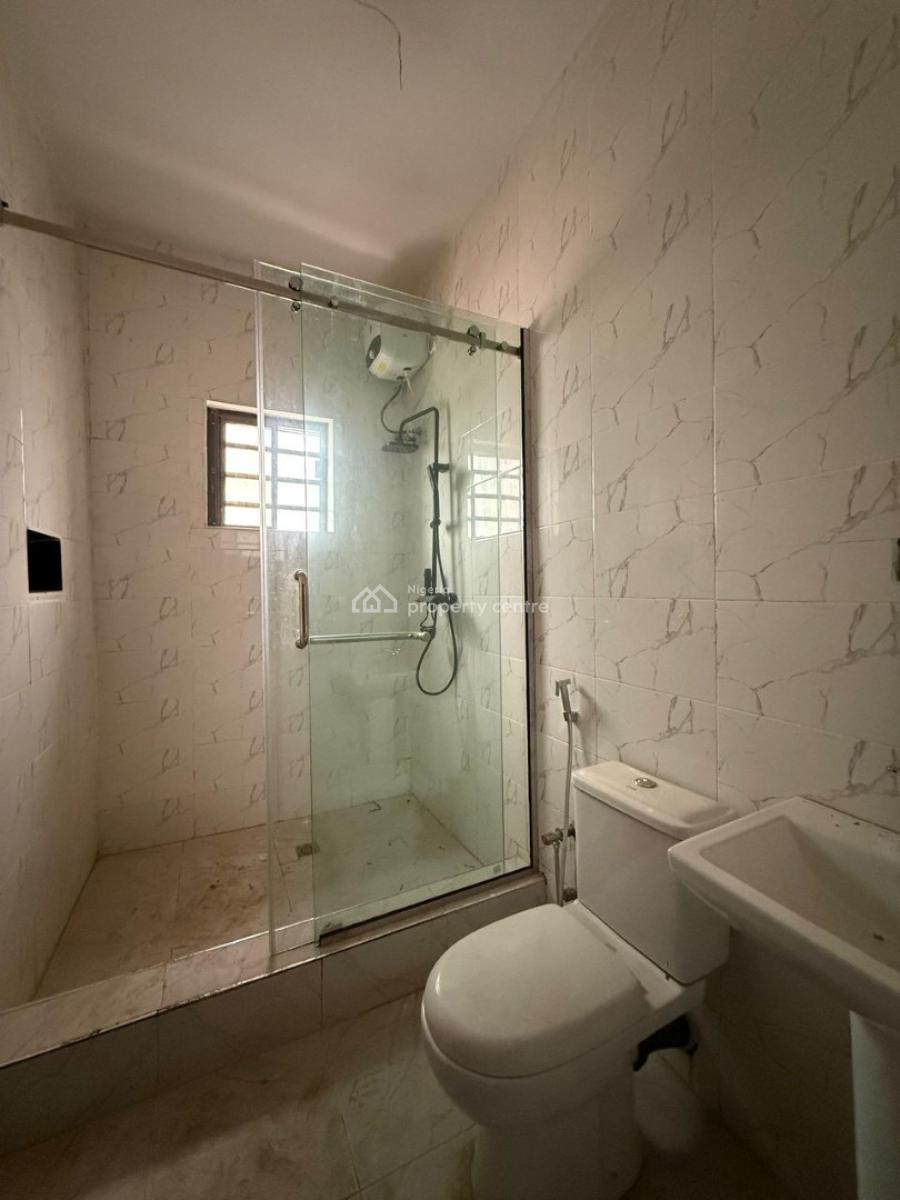 a Luxuriously Designed Fully Detached 4bedroom Duplex + 1 Room  Bq, Located at Carlton Gate Gra Akobo, Ibadan, Ibadan, Oyo, House for Sale