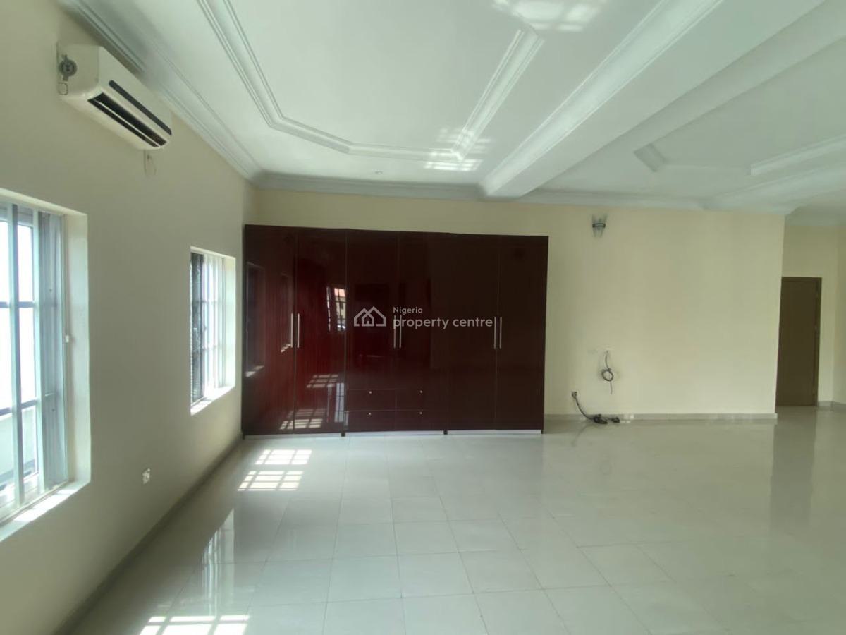 Spacious 5 Bedroom Detached House with Swimming Pool Sitting on 700sqm, Lekki Phase 1, Lekki, Lagos, House for Sale