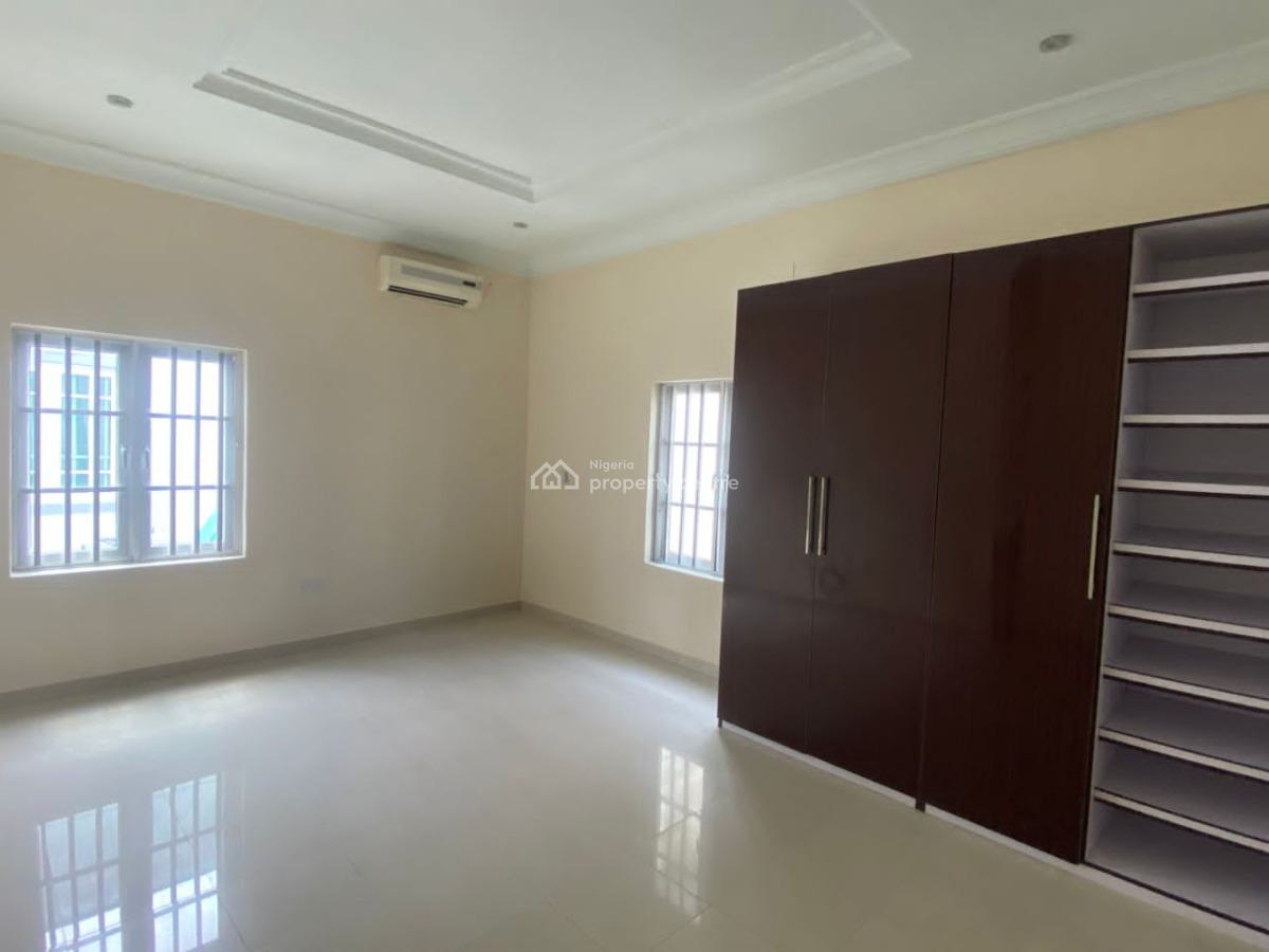 Spacious 5 Bedroom Detached House with Swimming Pool Sitting on 700sqm, Lekki Phase 1, Lekki, Lagos, House for Sale