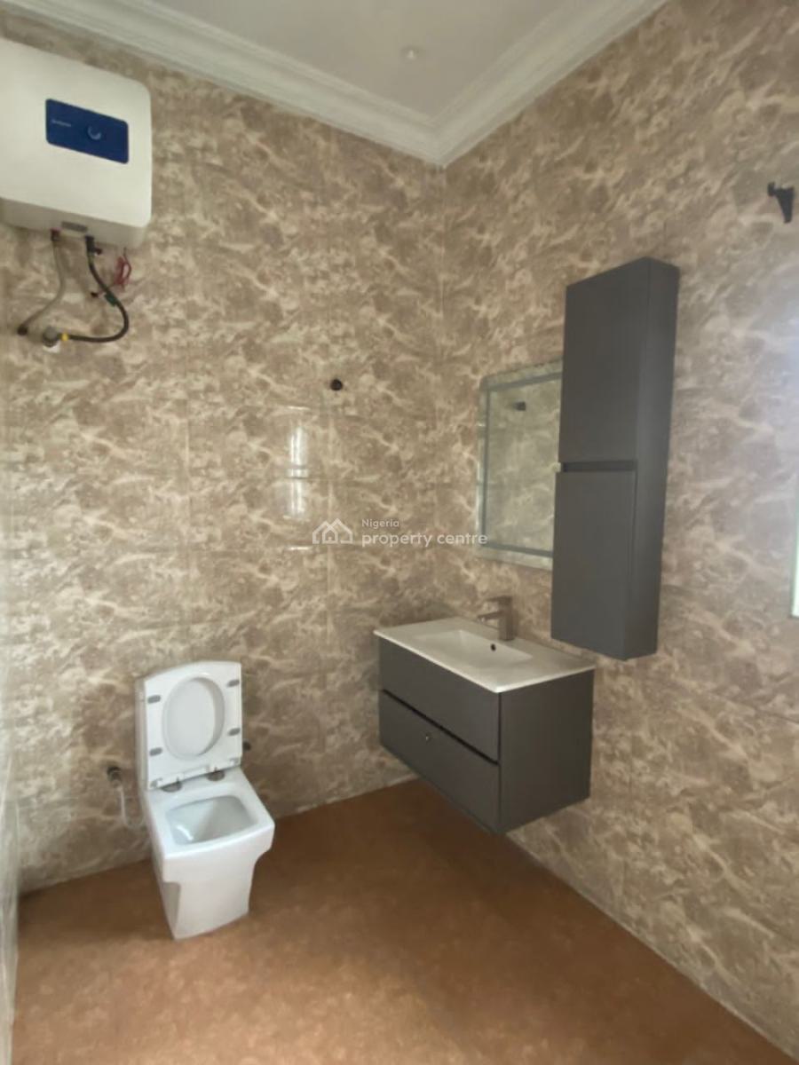 Spacious 5 Bedroom Detached House with Swimming Pool Sitting on 700sqm, Lekki Phase 1, Lekki, Lagos, House for Sale