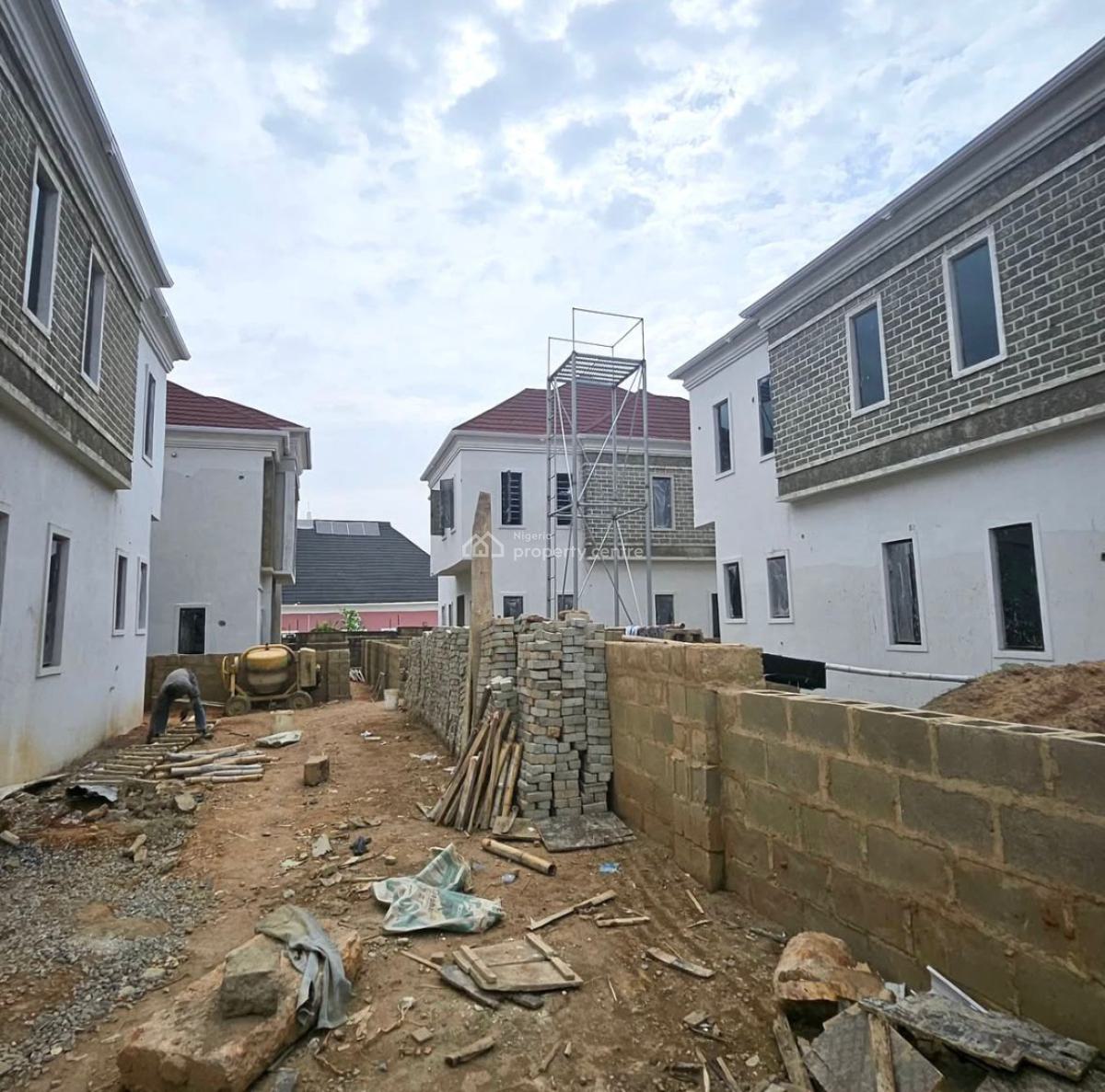 a Fully Detached Four Bedroom Duplex with Swimming Pool Sitting on 620sqm, Kolapo Ishola Gra, Ibadan, Oyo, House for Sale