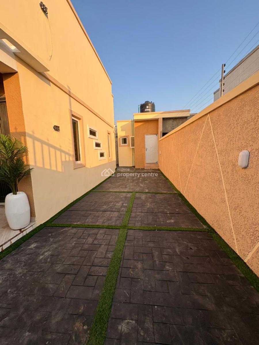 3-bedroom Bungalow with Security House, Harmony Estate, Eleyele – Ologuneru, Ibadan, Oyo, Detached Bungalow for Sale