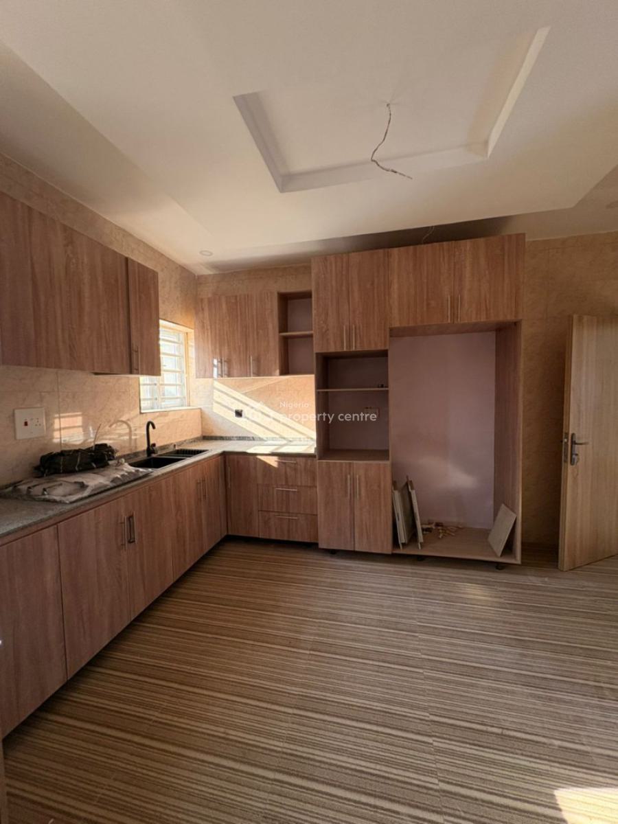 Luxury 5-bedroom Duplex with Bq & Security House, Bashorun Housing Estate, Ibadan, Oyo, House for Sale