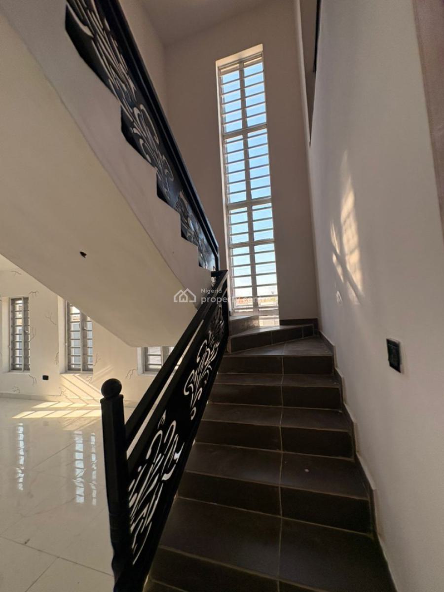 Luxury 5-bedroom Duplex with Bq & Security House, Bashorun Housing Estate, Ibadan, Oyo, House for Sale