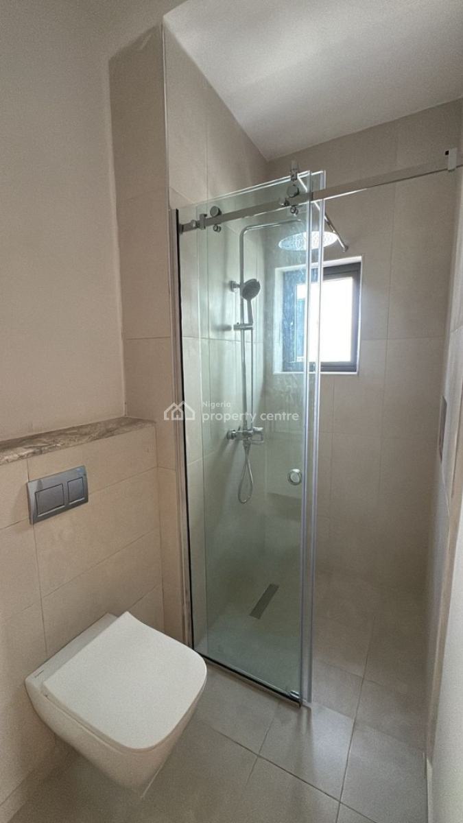 Fully Detached 5 Bedroom Duplex with Basement and Elevator, Kolapo Ishola Gra., Ibadan, Oyo, House for Sale