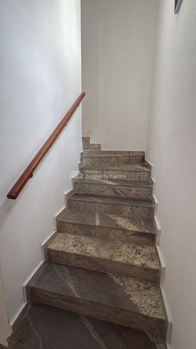 Fully Detached 5 Bedroom Duplex with Basement and Elevator, Kolapo Ishola Gra., Ibadan, Oyo, House for Sale