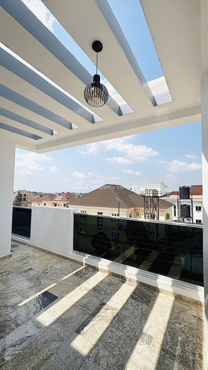 Fully Detached 5 Bedroom Duplex with Basement and Elevator, Kolapo Ishola Gra., Ibadan, Oyo, House for Sale