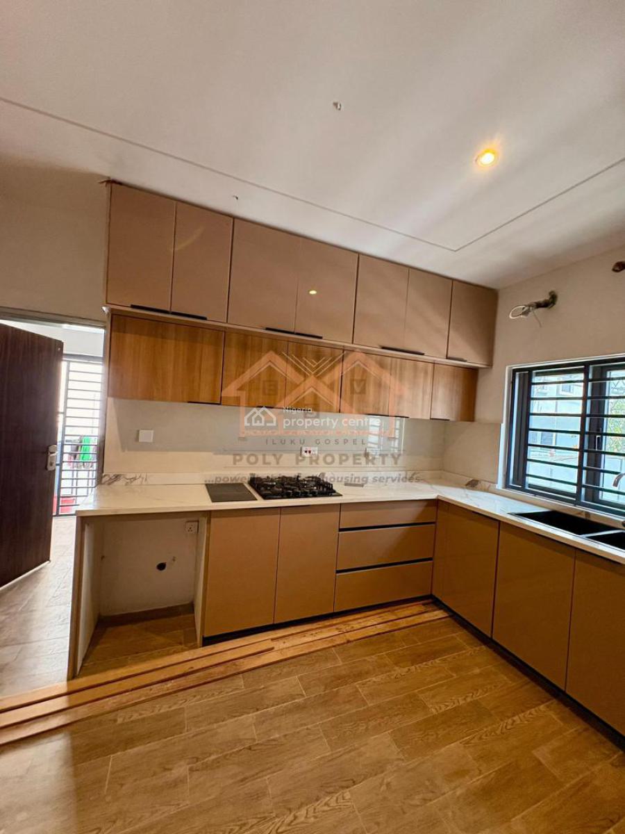 Fully Detached 5 Bedroom Duplex with Basement and Elevator, Kolapo Ishola Gra., Ibadan, Oyo, House for Sale