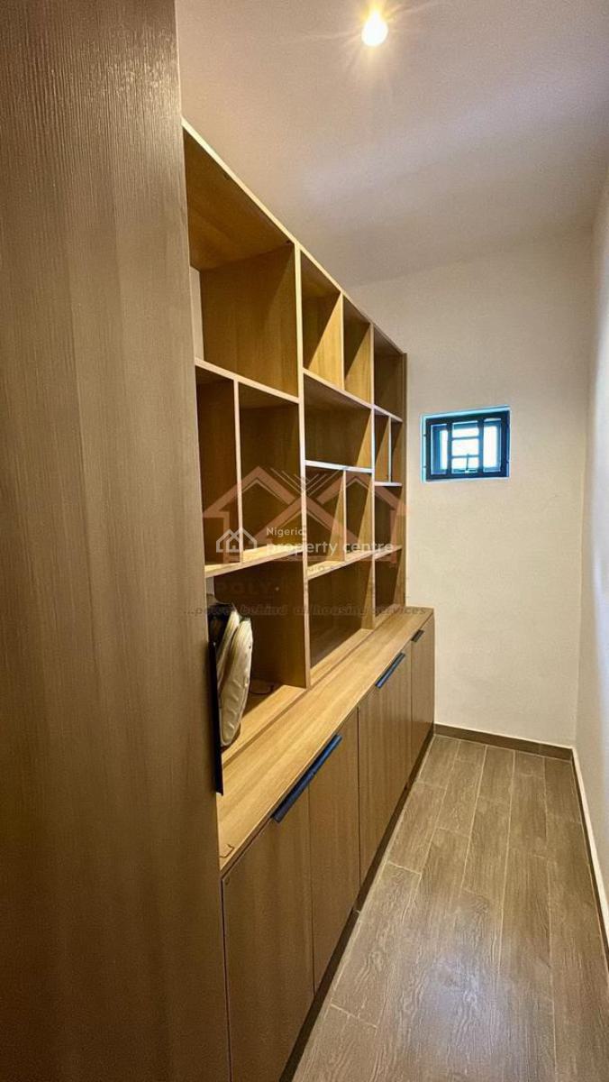 Fully Detached 5 Bedroom Duplex with Basement and Elevator, Kolapo Ishola Gra., Ibadan, Oyo, House for Sale